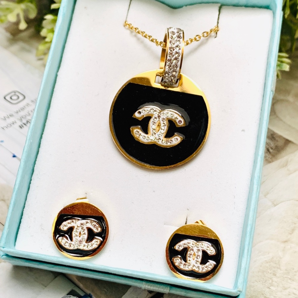 Stunning Set of Fashion Gold Plated Necklace in SS - Picture 8 of 8